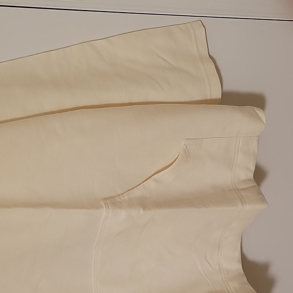 100% Cotton long sleeve pullover with front pockets in 3X by Liz & Co - Picture 5 of 8